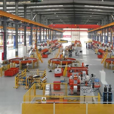 Купить Солнечная структура Автоматическая роликообразовательная машина крыша Регулируемая длина резки online manufacture